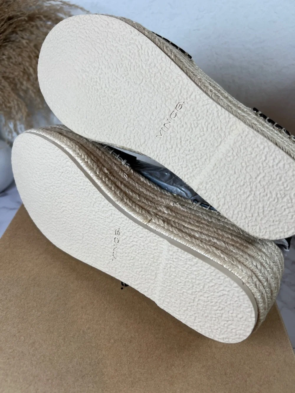 Vince Women's Belisa Espadrille Sandal Size 9